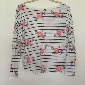 🌸American Eagle long sleeve top!!🌸